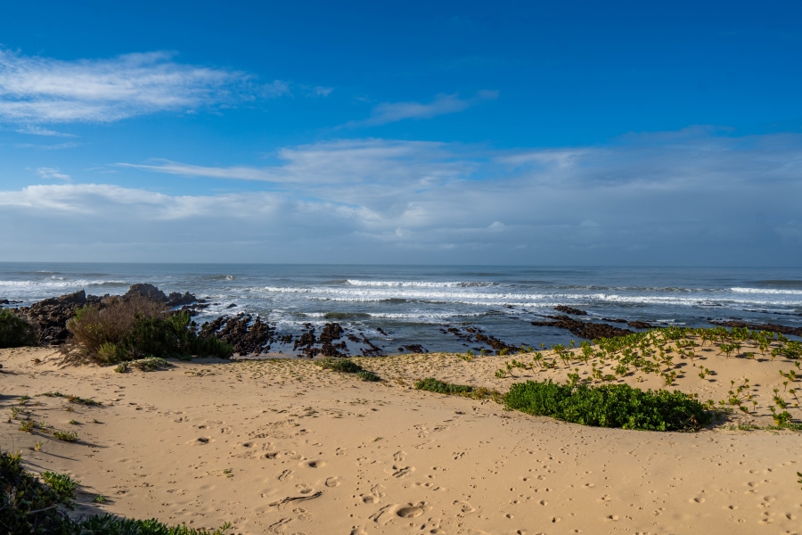 4 Bedroom Property for Sale in West Beach Eastern Cape